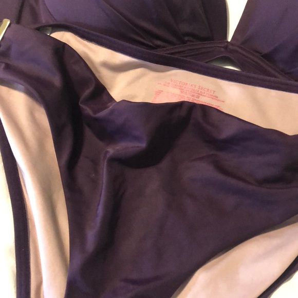 Swimsuit - Picture 2 of 4